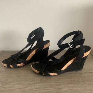 Plush suedeaerosoles wedge comfort strapped heel